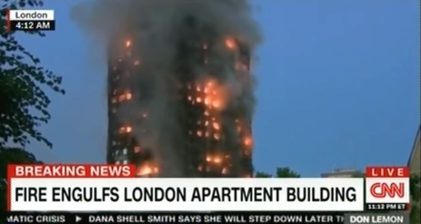 Άγνωστα τα αίτια της τρομακτικής φωτιάς στον πύργο 27 ορόφων στο δυτικό Λονδίνο