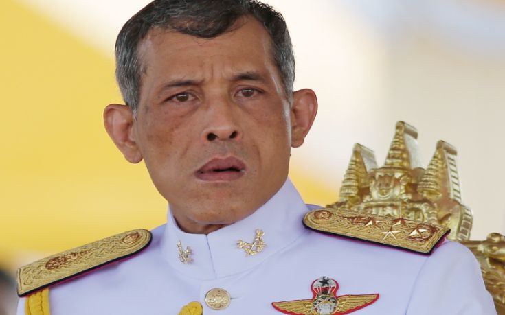 Υπό έρευνα 14χρονος, πυροβόλησε με πλαστικές σφαίρες εναντίον του βασιλιά της Ταϊλάνδης