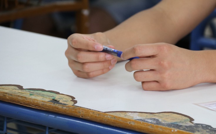 Υπουργείο Παιδείας για πανελλαδικές: Δεν υπάρχουν «εις διπλούν εξετάσεις»