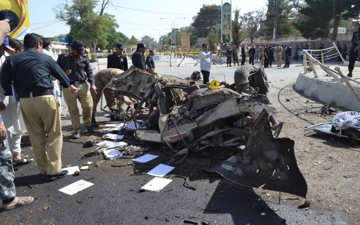 Στους 11 οι νεκροί από την έκρηξη στο Πακιστάν