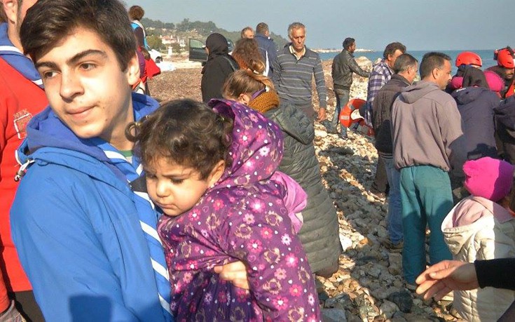 Οι Έλληνες πρόσκοποι δίπλα στους πρόσφυγες