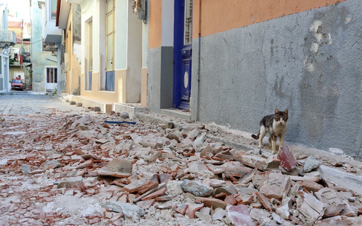 Μέτρα στήριξης για τους σεισμόπληκτους της Λέσβου