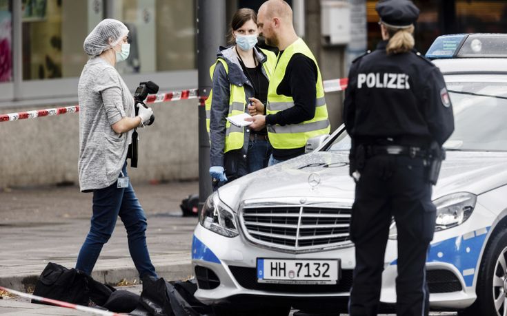 Τον δράστη της φονικής επίθεσης στο Αμβούργο καταδίωξαν κι ακινητοποίησαν περαστικοί
