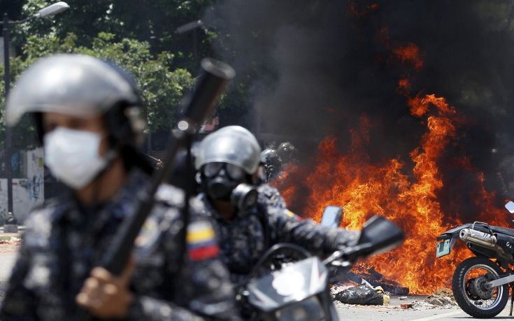 Κατά της απειλής για χρήση βίας στη Βενεζουέλα το Περού