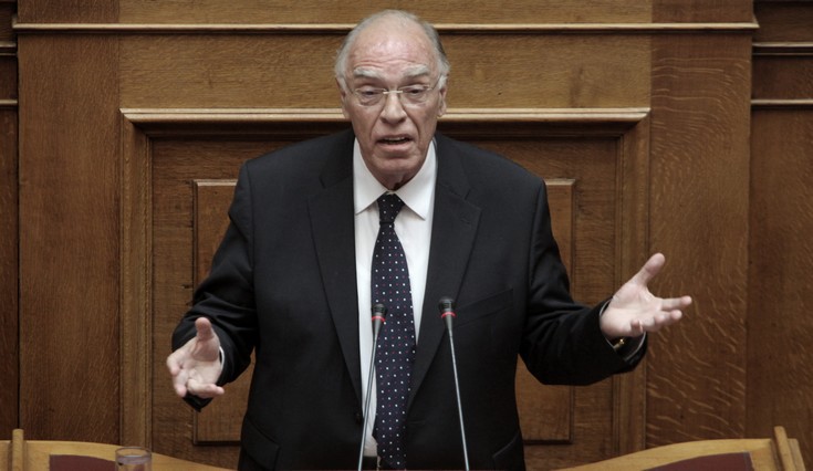 Έσπασε το πρωτόκολλο για το Κυπριακό στη Βουλή ο Βασίλης Λεβέντης