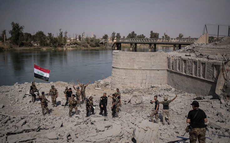 Έπεσαν οι τζιχαντιστές στη Μοσούλη, μεγάλη νίκη στο προπύργιο του Ισλαμικού Κράτους