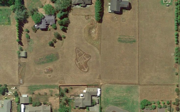 Το Google Earth αποκάλυψε το… μήνυμα στους γείτονες
