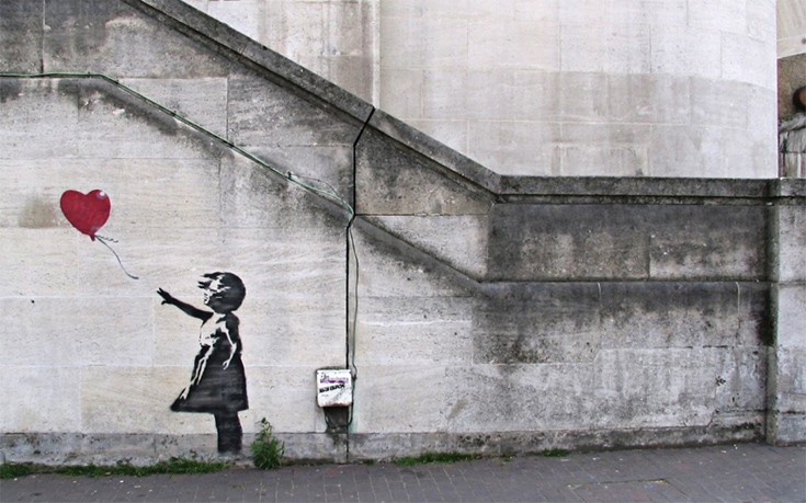 Το κοριτσάκι με το μπαλόνι του Banksy αγαπημένο έργο των Βρετανών