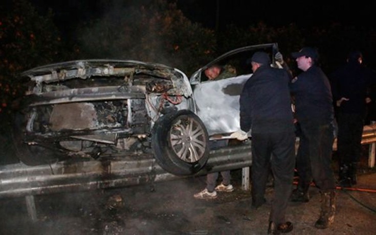 Τραγωδία στη Βοιωτία, 44χρονος εγκλωβίστηκε και κάηκε μέσα στο αυτοκίνητο