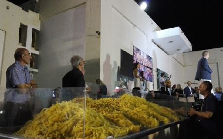 Στο Ρεκόρ Γκίνες η Νάξος που τηγάνισε 554 κιλά πατάτες