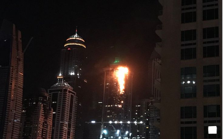 Πυρκαγιά σε ουρανοξύστη στο Ντουμπάι