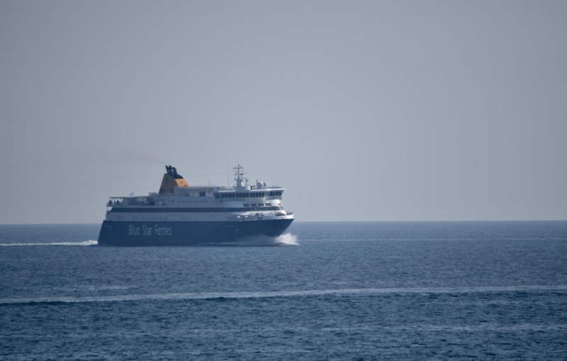 Καλά στην υγεία τους οι 205 επιβάτες του «Blue Star Patmos» που προσάραξε στην Ίο