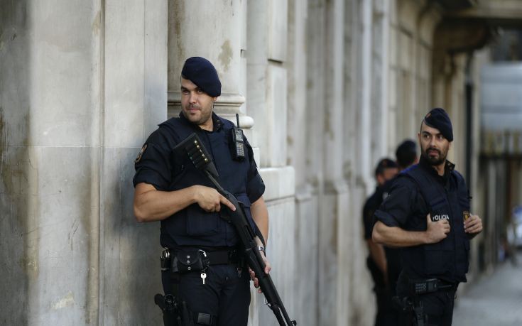 Ενισχύεται η παρουσία αστυνομικών στα τουριστικά σημεία της Βαρκελώνης