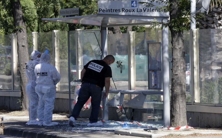 Σε ψυχιατρικές εξετάσεις υποβάλλεται ο δράστης της επίθεσης στη Μασσαλία