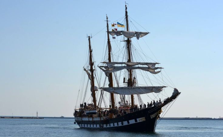 Στον Πειραιά το ιστορικό ιστιοφόρο του ιταλικού ναυτικού «Palinuro»