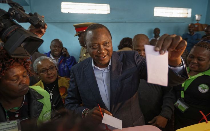 Προβάδισμα του νυν προέδρου στις εκλογές στην Κένυα