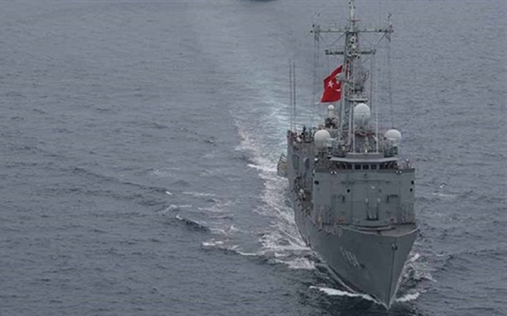 Τουρκική φρεγάτα ανοικτά του Σουνίου και παράνομη NAVTEX στην καρδιά του Αιγαίου