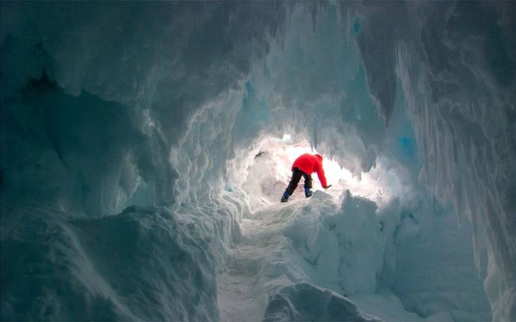 Σημάδια ζωής στις σπηλιές της Ανταρκτικής ανακάλυψαν επιστήμονες