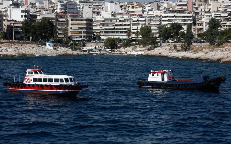 Δύο πλοία προσέγγισαν το «Αγία Ζώνη» για απάντληση υδάτων