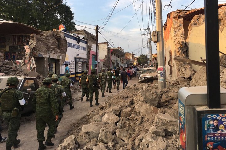 Νεκρά τουλάχιστον 21 παιδιά σε σχολείο στο Μεξικό μετά το σεισμό