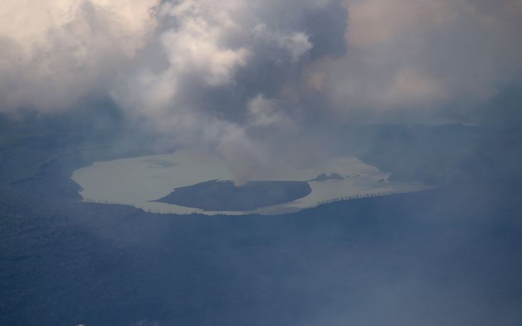 Εκκενώνεται νησί στο Βανουάτου λόγω του ηφαιστείου