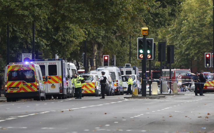 Ανοικτό αφήνει τώρα το ενδεχόμενο για τρομοκρατία η Αστυνομία του Λονδίνου