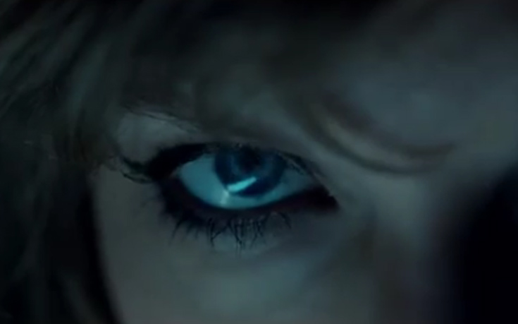 Η Taylor Swift υποδύεται ένα γυμνό ρομπότ στο νέο της βίντεο κλιπ