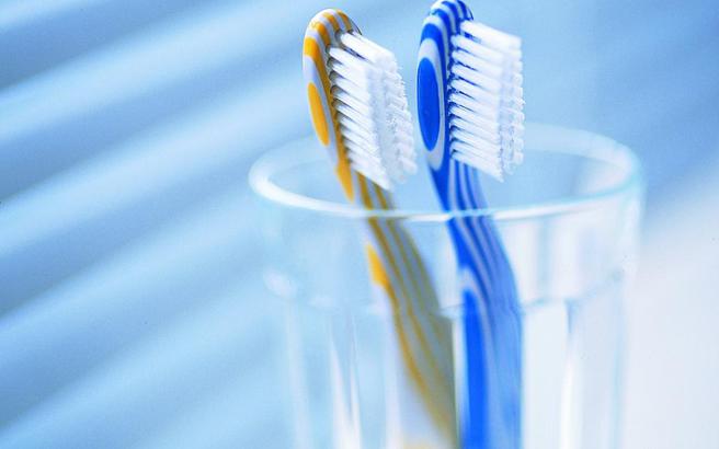 Πώς να χρησιμοποιήσετε εναλλακτικά μια παλιά οδοντόβουρτσα
