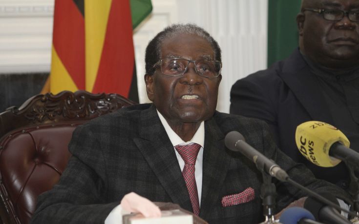 «Έφτιαξε» τους όρους της παραίτησής του ο Μουγκάμπε