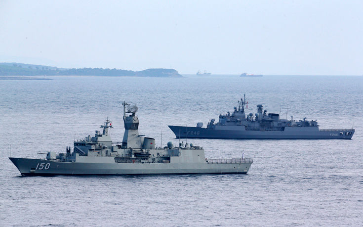 Yeni Safak: Ο τουρκικός στόλος απέτρεψε «εισβολή» στη Μεσόγειο