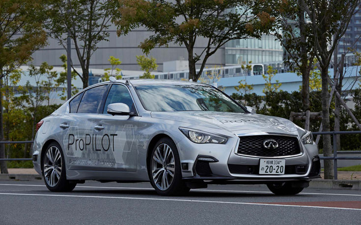 Ένα αυτόνομο Nissan στους δρόμους του Τόκιο