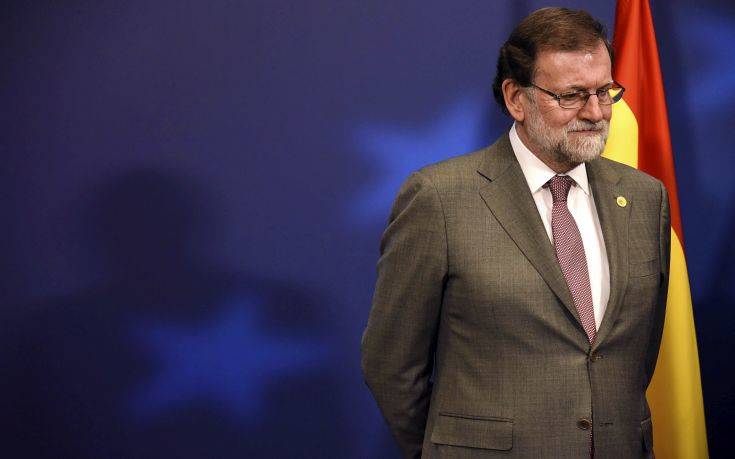 Ο Ραχόι θα γίνει ο πρώτος Ισπανός πρωθυπουργός που «πέφτει» σε πρόταση μομφής