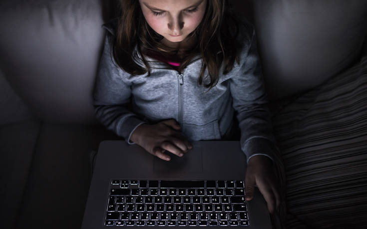 Κορονοϊός: Συμβουλές για την ασφάλεια των παιδιών στο internet την περίοδο της καραντίνας