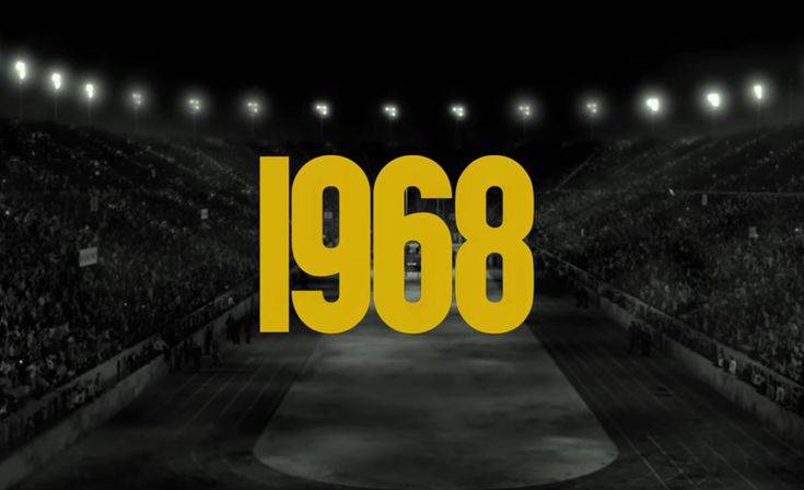 Ο Τάσος Μπουλμέτης φόρεσε τη φανέλα της ΑΕΚ και συστήνει στο κοινό το «1968»