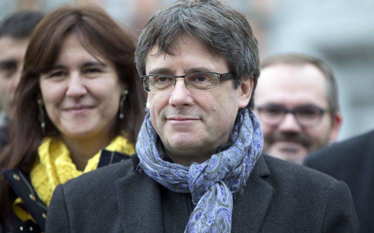 Υποψήφιος για να ηγηθεί κυβέρνησης μειοψηφίας στην Καταλoνία ο Κάρλες Πουτσντεμόν