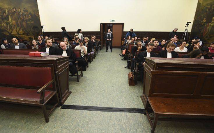 Ξεκίνησε η δίκη του τζιχαντιστή Σαλάχ Αμπντεσλάμ, του μακελάρη του Παρισιού