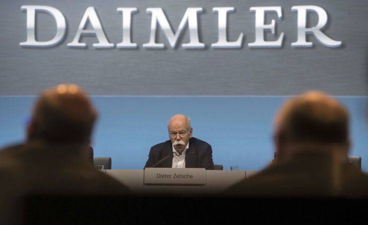 Πρόστιμο 870 εκατ. ευρώ στην Daimler για τις εκπομπές ρύπων