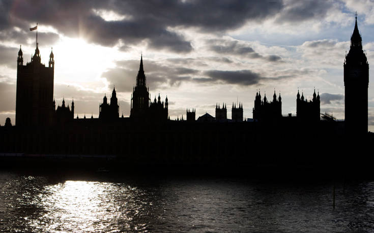 Νέος συναγερμός στο βρετανικό κοινοβούλιο από ύποπτο πακέτο