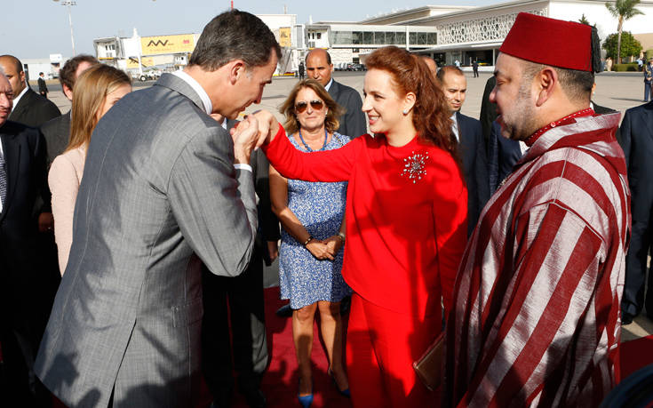 Πληθαίνουν οι φήμες για κρίση στον γάμο στον βασιλικό οίκο του Μαρόκου