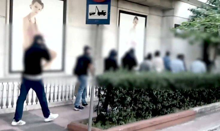 Το βίντεο του Ρουβίκωνα από την επίθεση στη γαλλική πρεσβεία