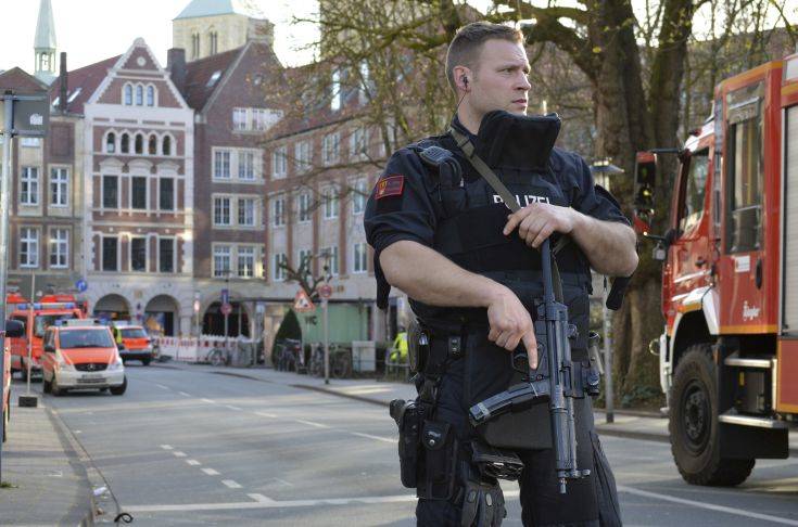 Τρεις σοβαρά τραυματίες από επίθεση με μαχαίρι σε πόλη της Γερμανίας