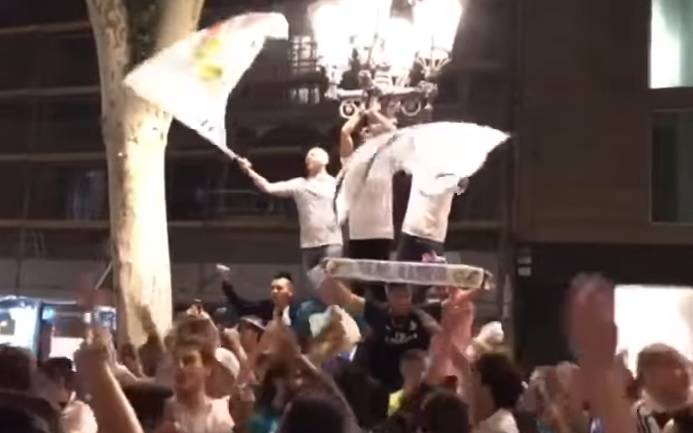 Οπαδοί της Ρεάλ στη Βαρκελώνη τρολάρουν τον Μέσι