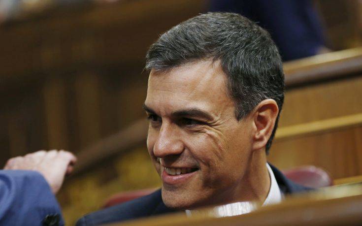 Νέος πρωθυπουργός της Ισπανίας ο Πέδρο Σάντσεθ, τέλος ο Ραχόι