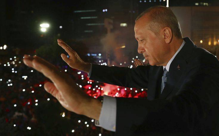 CNBC: Κι όμως, ο Ερντογάν μοιάζει πιο ευάλωτος από ποτέ