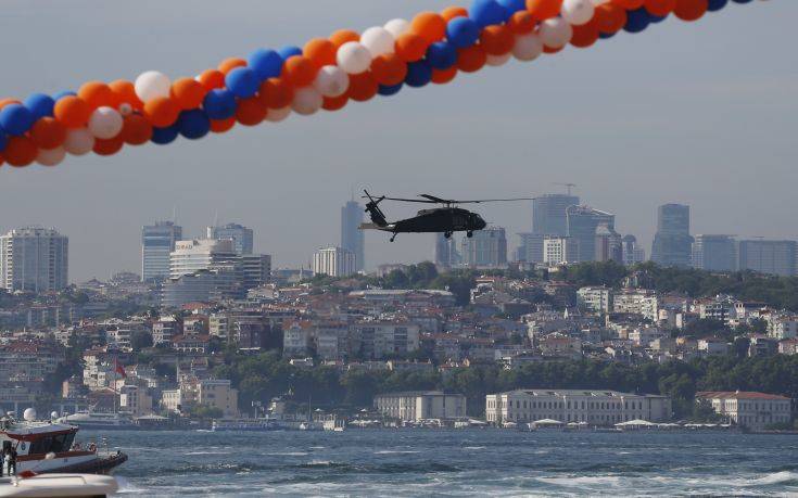 Με χιλιάδες αστυνομικούς στους δρόμους, drones και ελικόπτερα διεξάγονται οι εκλογές στην Τουρκία