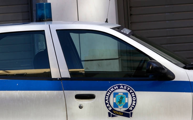 Απανθρακωμένο πτώμα σε φλεγόμενο αυτοκίνητο στη Θεσσαλονίκη