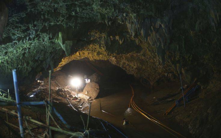 Τα σχέδια για την απομάκρυνση των παιδιών από το σπήλαιο στην Ταϊλάνδη