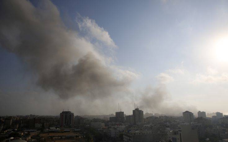 Αεροπορικές επιδρομές κατά στόχων της Χαμάς στη Γάζα