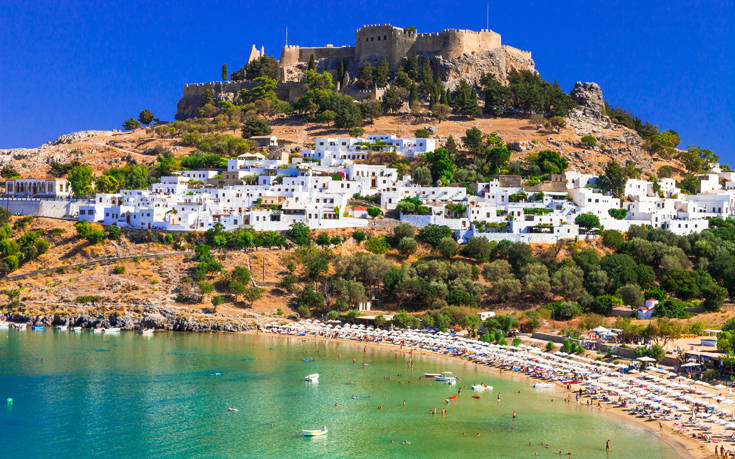 Μία ελληνική πόλη και ένα νησί στους κορυφαίους προορισμούς για ταξίδι τον Σεπτέμβριο