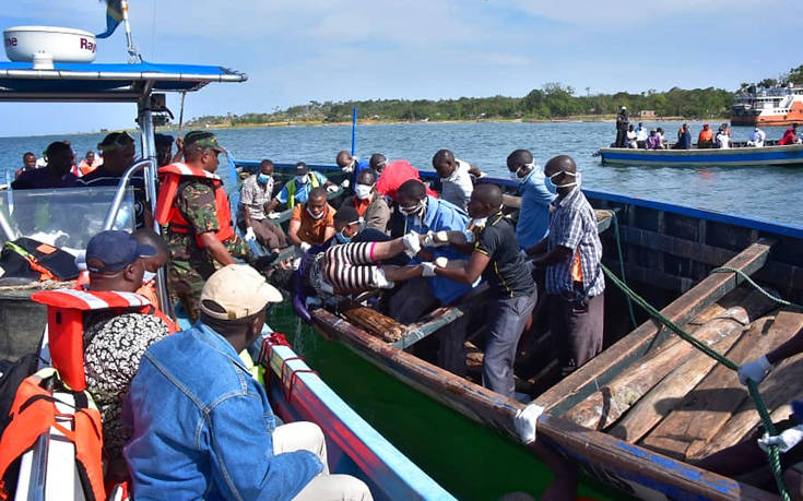 Ανασύρθηκε ένας επιζών τρεις μέρες μετά το ναυάγιο στην Τανζανία